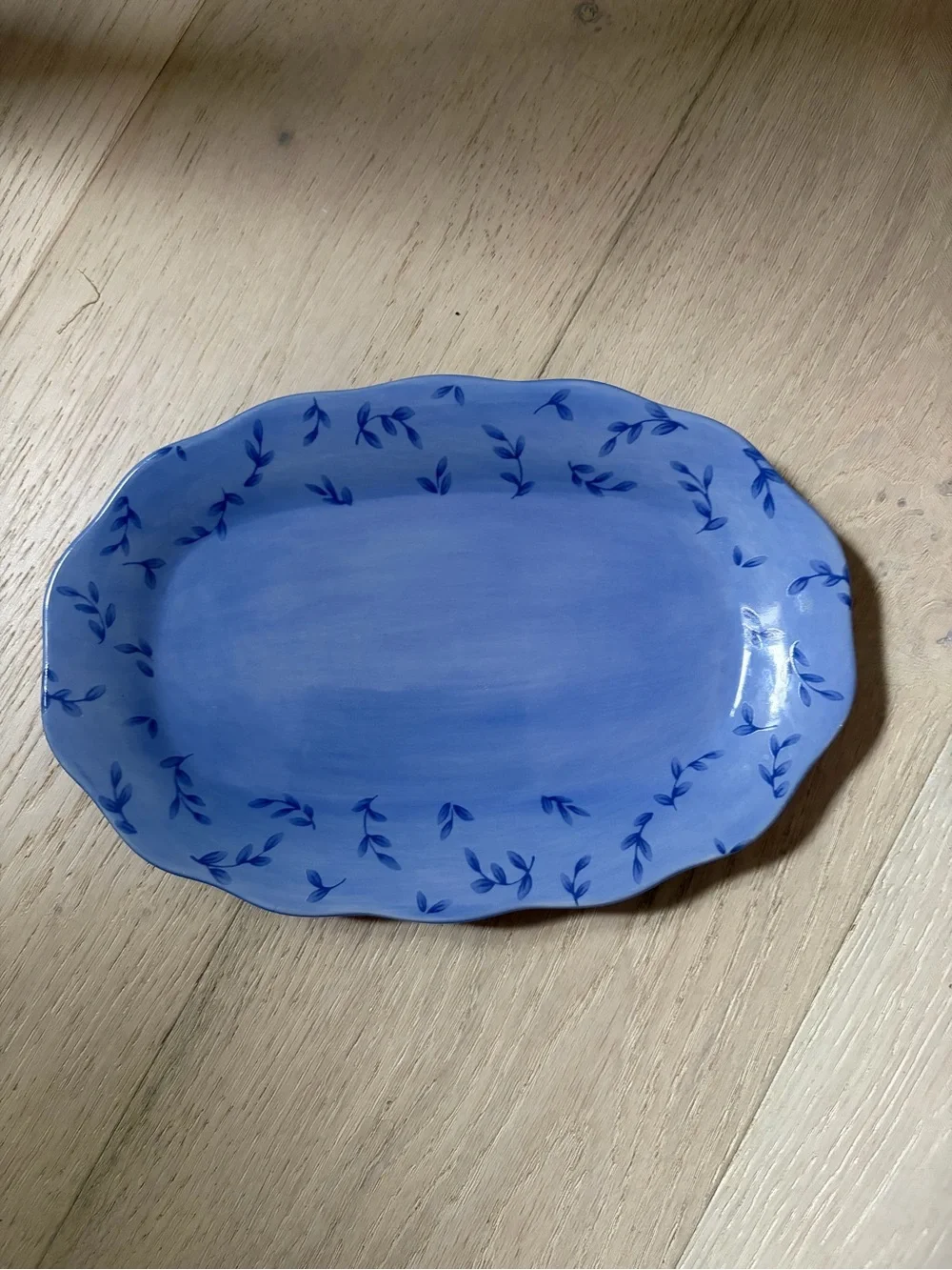 NWOT Pfaltzgraff Blue Ceramic Serving Platter with Leaf Motif